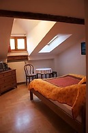Kolory Guest House