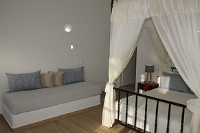 Hotel Thira