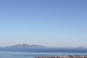 Hotel Thira