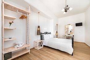 Hotel Thira