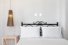 Hotel Thira