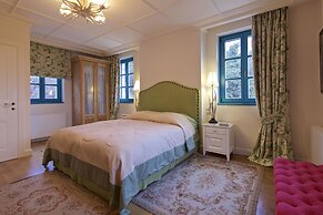 Zagori Suites Luxury Residences