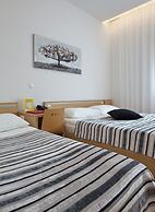 Dream Hotel