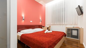 Dream Hotel