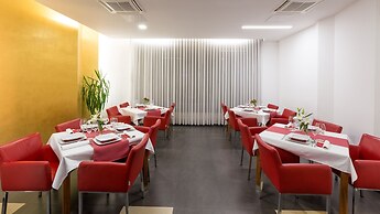 Dream Hotel