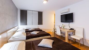 Dream Hotel