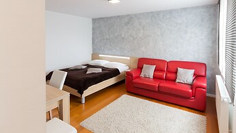 Dream Hotel