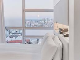SO/ Vienna
