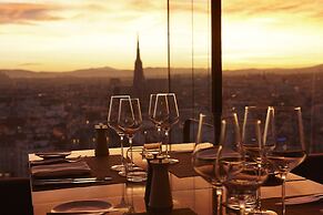 SO/ Vienna