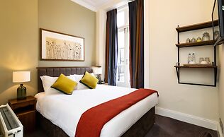 Kew Gardens Hotel