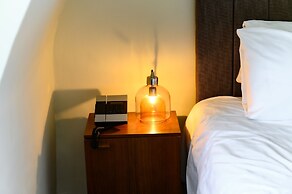 Kew Gardens Hotel