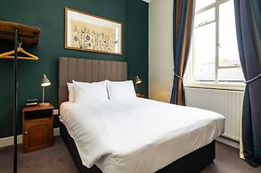 Kew Gardens Hotel