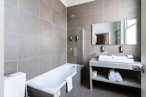Kew Gardens Hotel