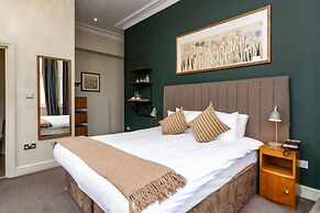 Kew Gardens Hotel