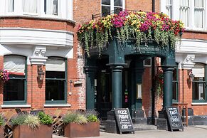 Kew Gardens Hotel
