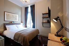Kew Gardens Hotel