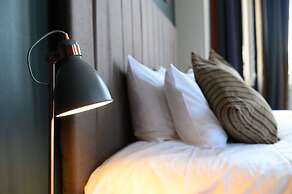 Kew Gardens Hotel