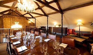 Kew Gardens Hotel