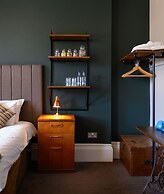 Kew Gardens Hotel