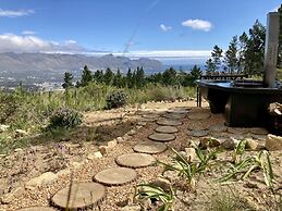 Lalapanzi Lodge