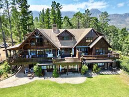 Lalapanzi Lodge