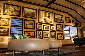 Balmoral Lodge