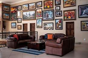 Balmoral Lodge