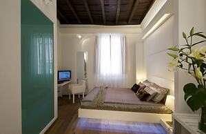 Gigli d'Oro Suite