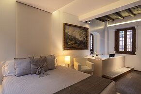 Gigli d'Oro Suite