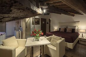 Gigli d'Oro Suite