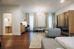 Hotel Martinis Marchi