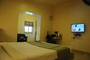 Hotel Madhav International
