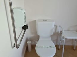 Arran Motel