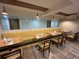 Hotel Golden Plaza