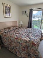 Summerland Motel