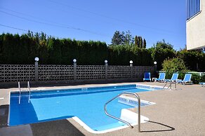 Summerland Motel