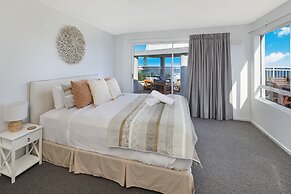 Beachside Resort - Kawana Waters