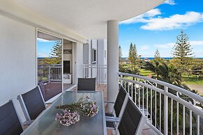 Beachside Resort - Kawana Waters