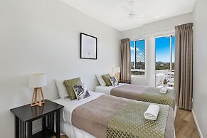 Beachside Resort - Kawana Waters