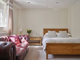 Tennant Arms Hotel