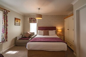 The Avon Causeway Hotel