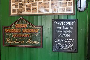 The Avon Causeway Hotel