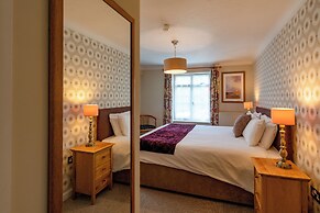 The Avon Causeway Hotel