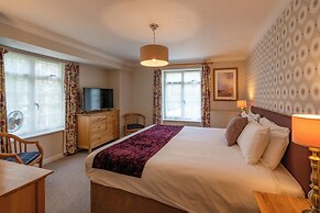 The Avon Causeway Hotel