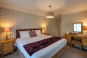 The Avon Causeway Hotel