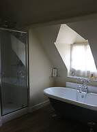 The Colesbourne Inn