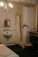 Hotel1875