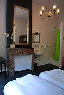 Hotel1875