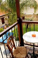 Nikis House