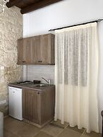 Nikis House